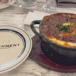 Wine restaurant The Attachment - 名物！溶岩パスタ チーズミート