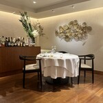 JINBO MINAMI AOYAMA - 店内