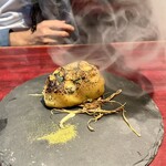 快食倶楽部 万年 - 蓋を開けると燻製のスモークがぽわ〜ん。