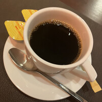 旬菜ステーキ処 らいむらいと - 食後はホットコーヒーかアイスコーヒー、アイスクリームのいずれかを選べる。嬉しすぎます。
