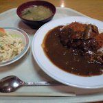 ジェイワン - カツカレー(サラダ、味噌汁付き)