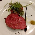 CIVIDALE - こちらで和牛を頂くと牛肉好きになりますね♡鹿児島産黒毛和牛のタリアータ⭐️焼き方が素晴らしい❣️ヽ(´▽｀)/