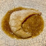 茶禅華 - 紅焼魚翅 片栗粉でかりっと焼いたふかひれの煮込み