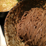 三ツ矢堂製麺 - 全粒粉のつけ麺。