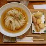 切麦や 甚六 - 冷かけうどん（特盛）、親子ちくわ天1,400円