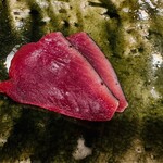 鮨桂太 - 鰹（生姜・浅葱醤油）