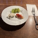 Radio - R6.9  チャージつまみ