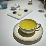 Restaurant KEI - 煎茶があったので、いただいてみました。
      癒し過ぎる…(^^)