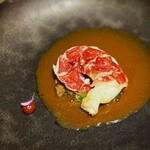 Restaurant KEI - 下にもエノキのような茸が隠れてます。
      ほんのり添えられた辛味の効いたソースと合わせて、これまた美味♪