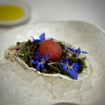 Restaurant KEI - 赤ワインビネガーが、牡蠣との相性最高なのです〜。
      こんなに安心する牡蠣を出されたら、なんだか骨抜きですよ(^^)