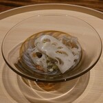 温石 - 新蓮根の豆打和え
