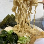 らー麺　Do・Ni・Bo - ビロビロ太麺をリフトUP⤴️