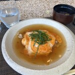 Teppanyaki×Wine あかくろ - こだわり卵の天津ガーリックライス