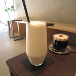 珈琲屋 黒子 - 濃厚バナナオレと珈琲ゼリー