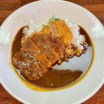 アイタウンボビーJ - 料理写真:カツカレー　1200円