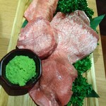 焼肉一心たん助 - 