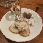 Cheese Bar Shirokuma - ウェルカムフード