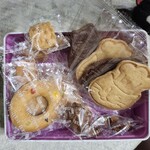 泉屋東京店 麹町本店 - 個包装になっているのはありがたいです