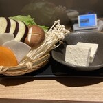 HAJIME - おびら肩ロース（野菜付き）
                        　しゃぶしゃぶセット