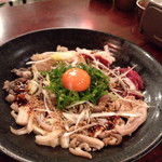 平澤精肉店 - 馬肉とホルモンのミックス刺し 740円