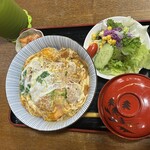 昭和軒 - たまごかけカツ丼