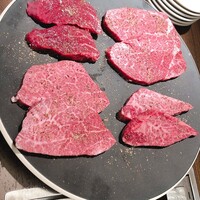 東京食肉市場直送 肉焼屋 D-29 広尾店 - 