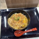 親子丼と鶏料理 鶏山賊 - 料理写真: