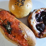 明太子+つぶあんぱん＋ダークチェリーのデニッシュ