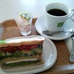 コウジ サンドイッチ - モーニングセット 460円（税抜き）