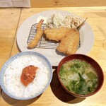 食堂 はまかに - アジフライ＆エビフライ、サバ明太飯