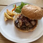 キママアベニュー - ペペロンチーノ風バーガー