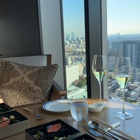 DINING & BAR TABLE 9 TOKYO - 