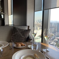 DINING & BAR TABLE 9 TOKYO - 