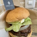 淡路島バーガー - ニクニクしいパティと甘い玉ねぎ