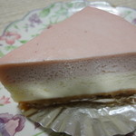 手作りちーずけーきせんもん店　やまぐち - いちご（レアチーズケーキ）