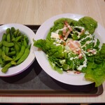 ジャンカラ - 料理写真:メニューは限定メニューなどもあり目移りするけど、健康を考えると緑色のものを注文します。