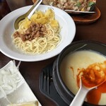 Zuu&Hein Myanmar Tea House - 