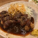 むろまち - 味噌のソースと山椒の風味がたまらない安定した味です。