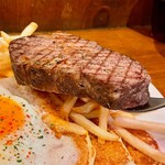 カフェ マチルダ - この厚み