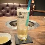 炭火焼肉 久 - ノンアルうめソーダ