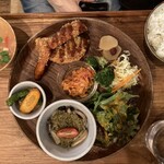 Ryokuyuu Shokudo & SPACE - 