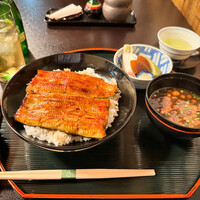 うなぎ秋本 - 共水うなぎのうな丼 なめこ椀