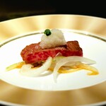 仙台牛焼肉 花牛 - 炙り仙台牛みぞれ和え