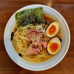 麺や 真登 - 鶏だし醤油ラーメン