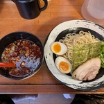 麺家はる - 旨辛つけ麺（950円）中盛り（120円）