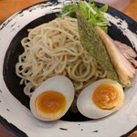 麺家はる - 旨辛つけ麺（950円）中盛り（120円）