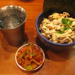 塩元帥 西中島店 - Cセット (ラーメン+チャーマヨ丼) (写真はその一部) (750円)