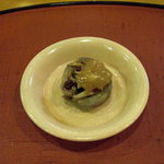 千松しま - 天然の舞茸をアケビで包み。