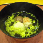 千松しま - 目抜け、粟餅、梅、菊花の椀。