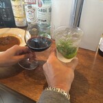 九時五時 - 赤ワインとモヒートで乾杯！！